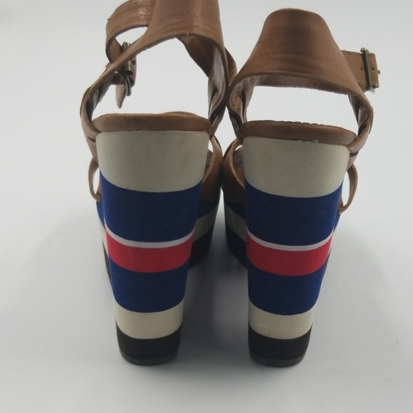 Steve Madden Striped Platform Wedge Leather Sandal - Picture 4 of 7